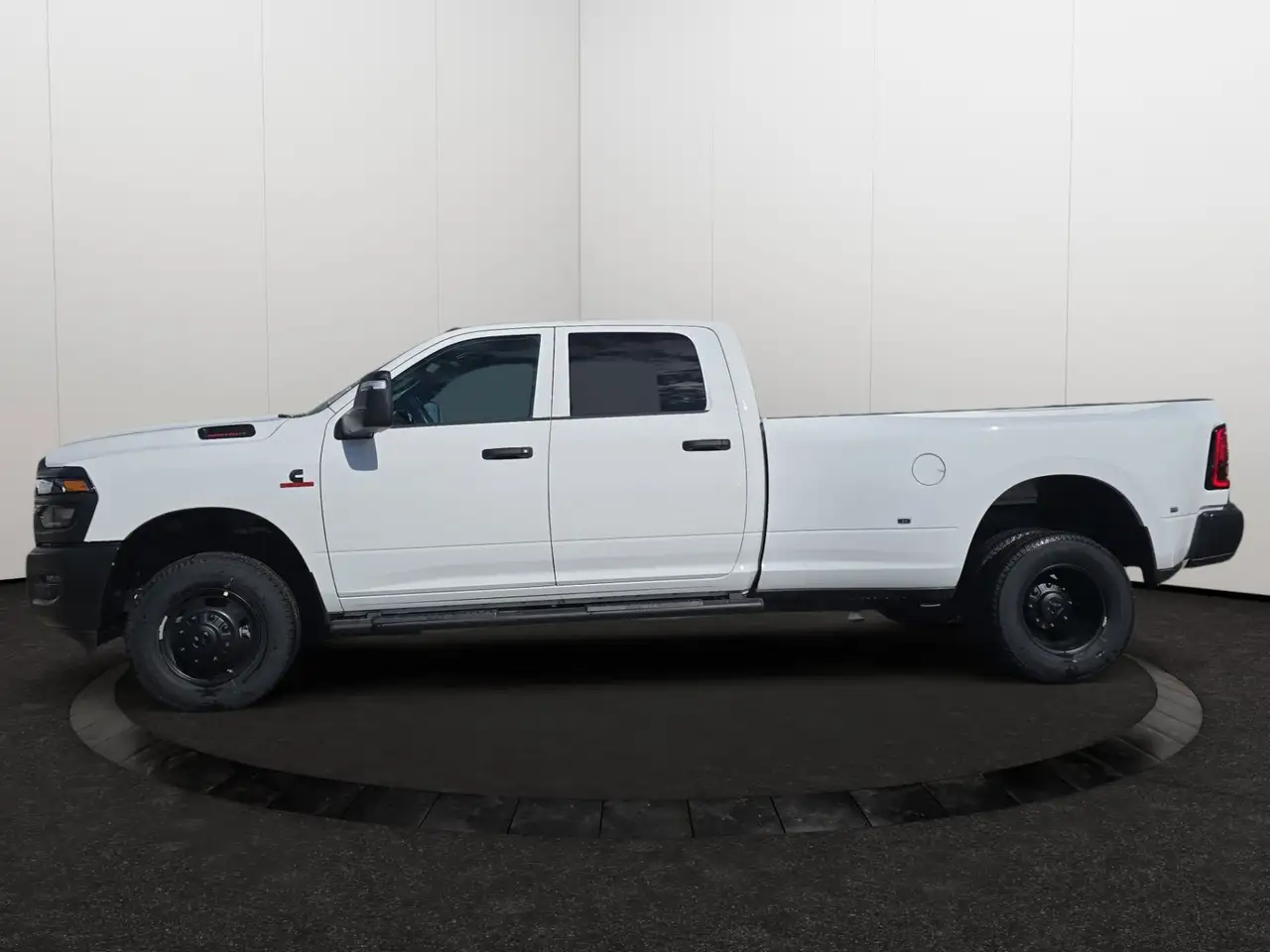 RAM 3500 снимка RAM 3500