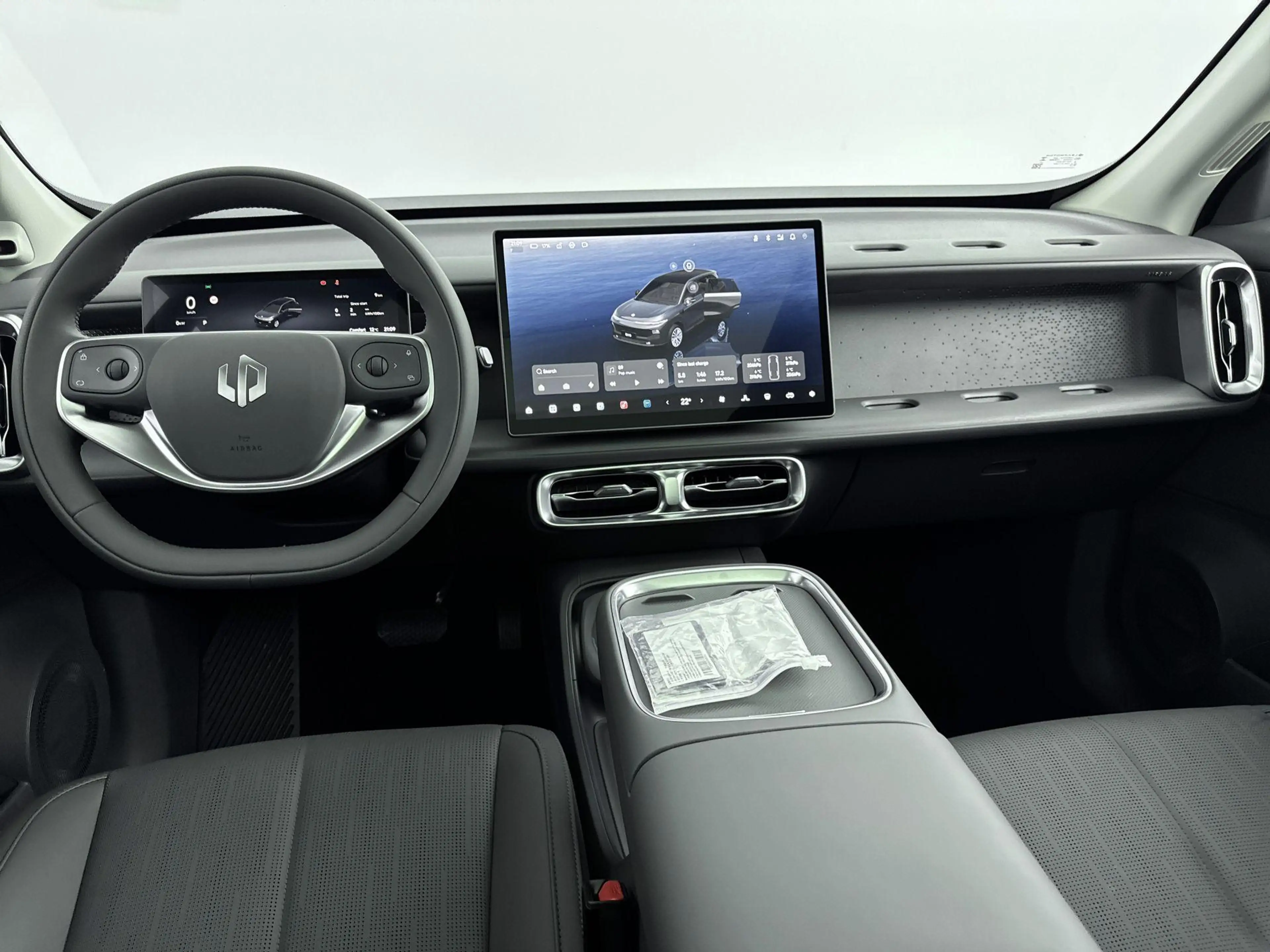 Leapmotor B10 Design Hybrid EV 18.8 kWh | Stoel/Stuur Verwarming — photo 4