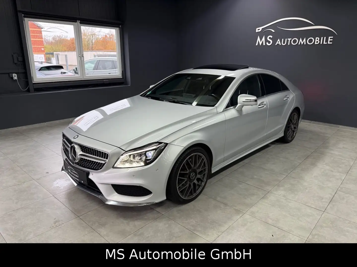 Mercedes-Benz CLS 350 d AMG Line 4Matic Top Ausstattung Silber - 2