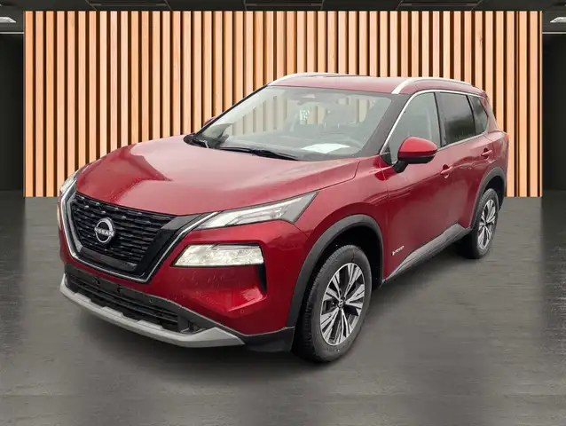 Nissan X-Trail view 2