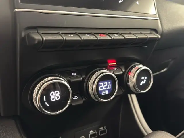 Renault Captur view 12