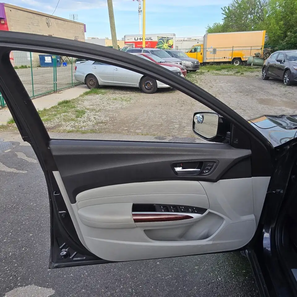 Acura TLX снимка Acura TLX