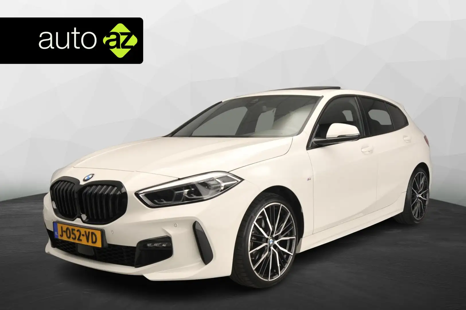 BMW 118 1-serie 118i Automaat M Sport Plus | Panoramadak | Wit - 1