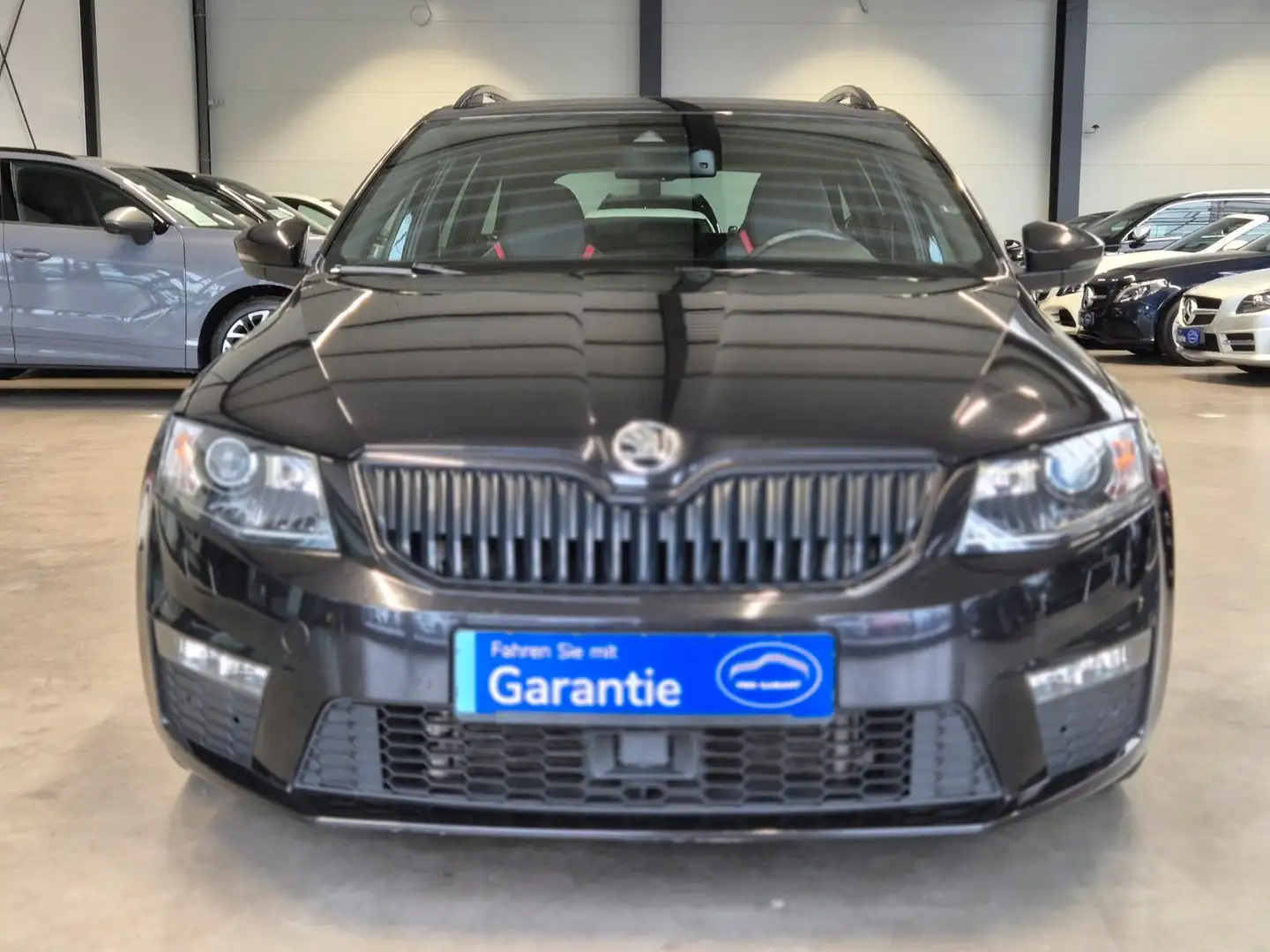 Skoda Octavia OCTAVIA 2.0T RS LEDER NAVI XENON PANO AHK CANTON Negru - 2