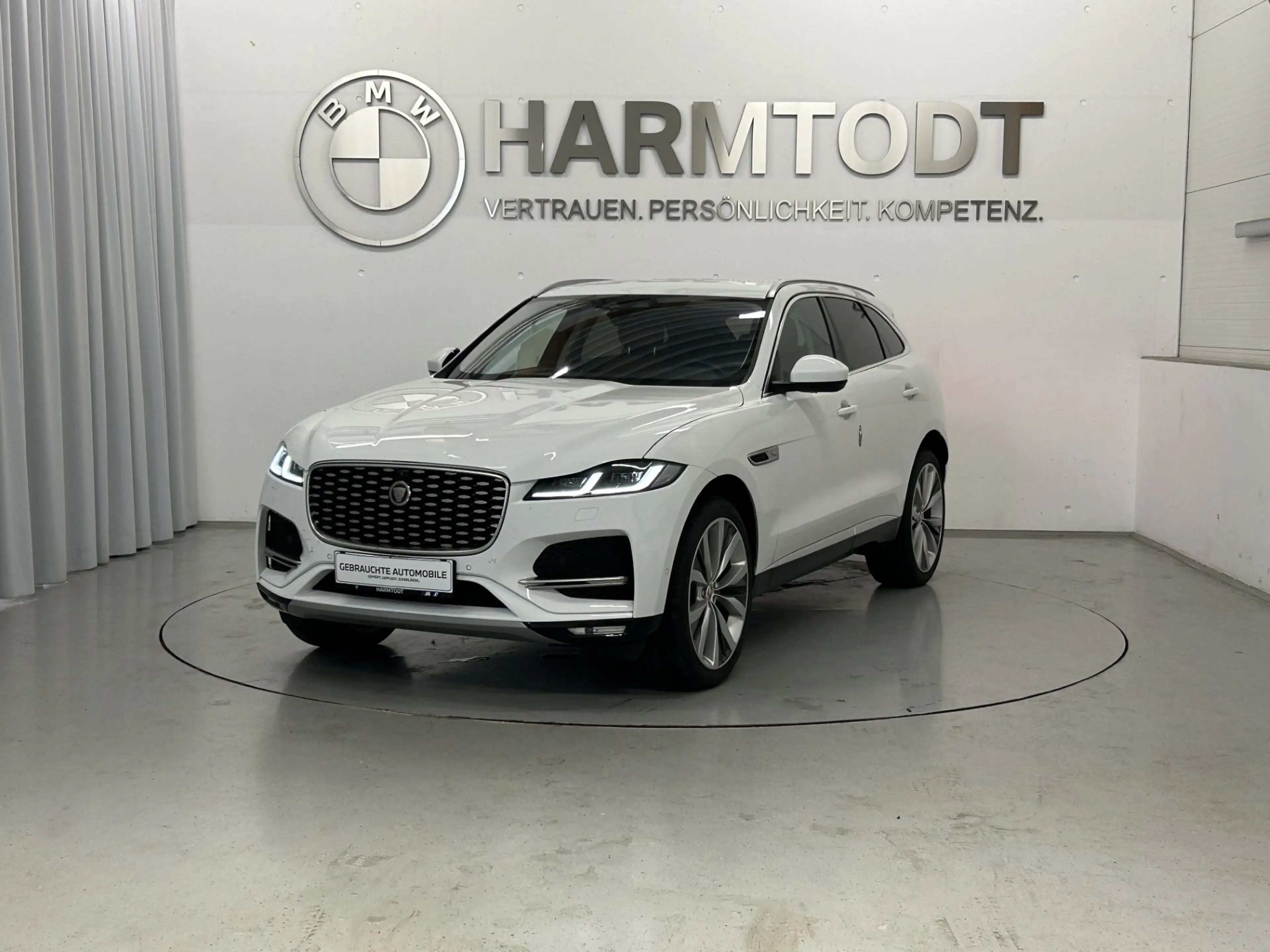 Jaguar F-Pace SE D200 AWD — photo 2