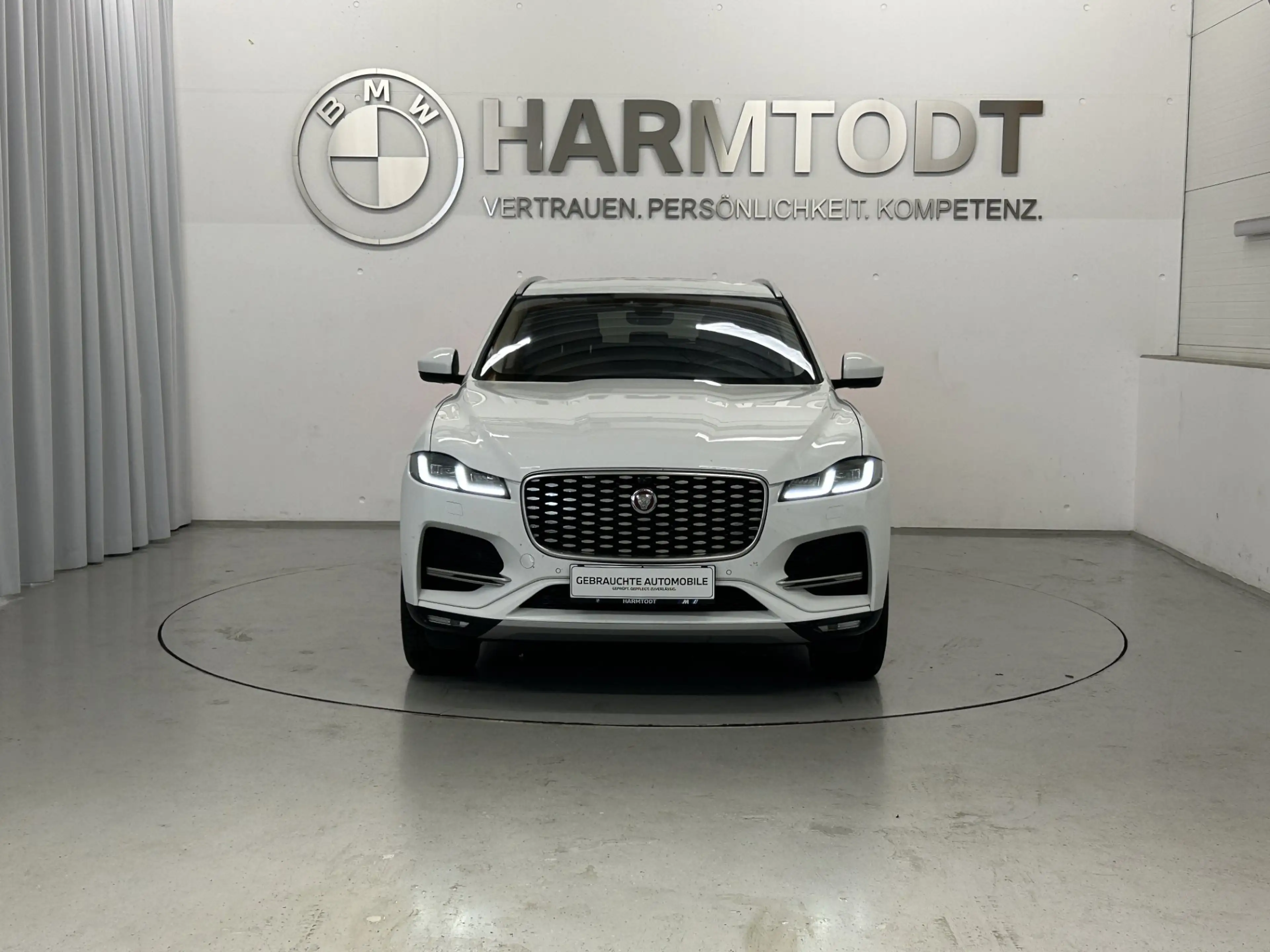 Jaguar F-Pace SE D200 AWD — photo 7
