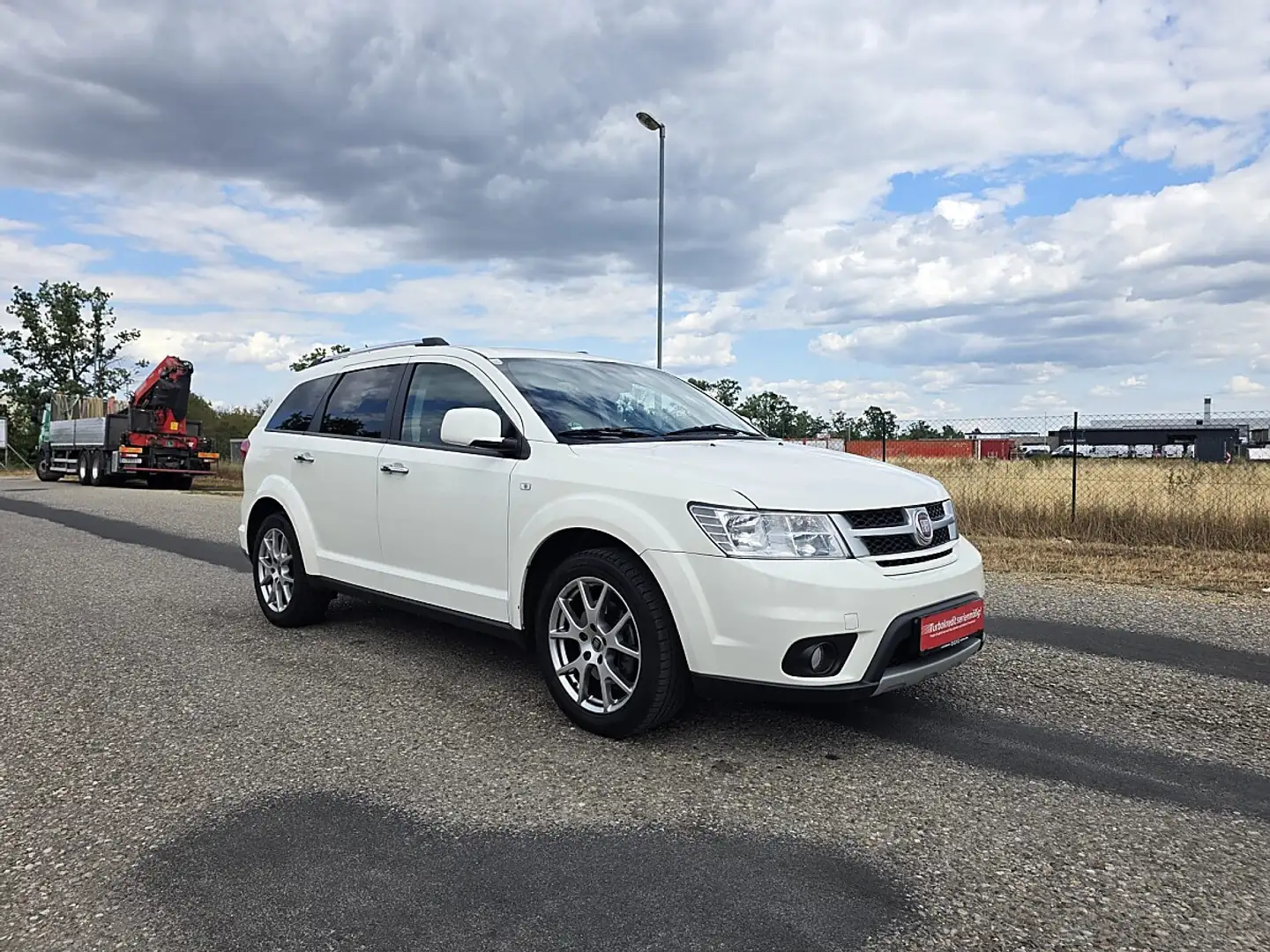 Fiat Freemont 2,0 Multijet II 170 Lounge AWD Aut. **7 Sitze** Weiß - 2