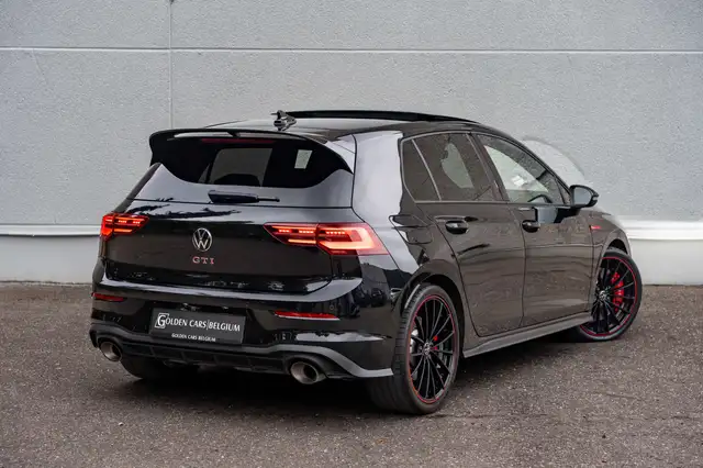 Volkswagen Golf view 8