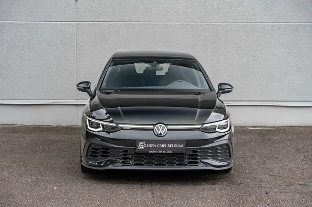 Volkswagen Golf view 3