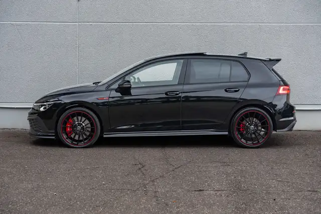 Volkswagen Golf view 5