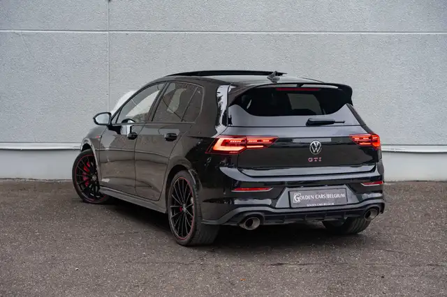 Volkswagen Golf view 6