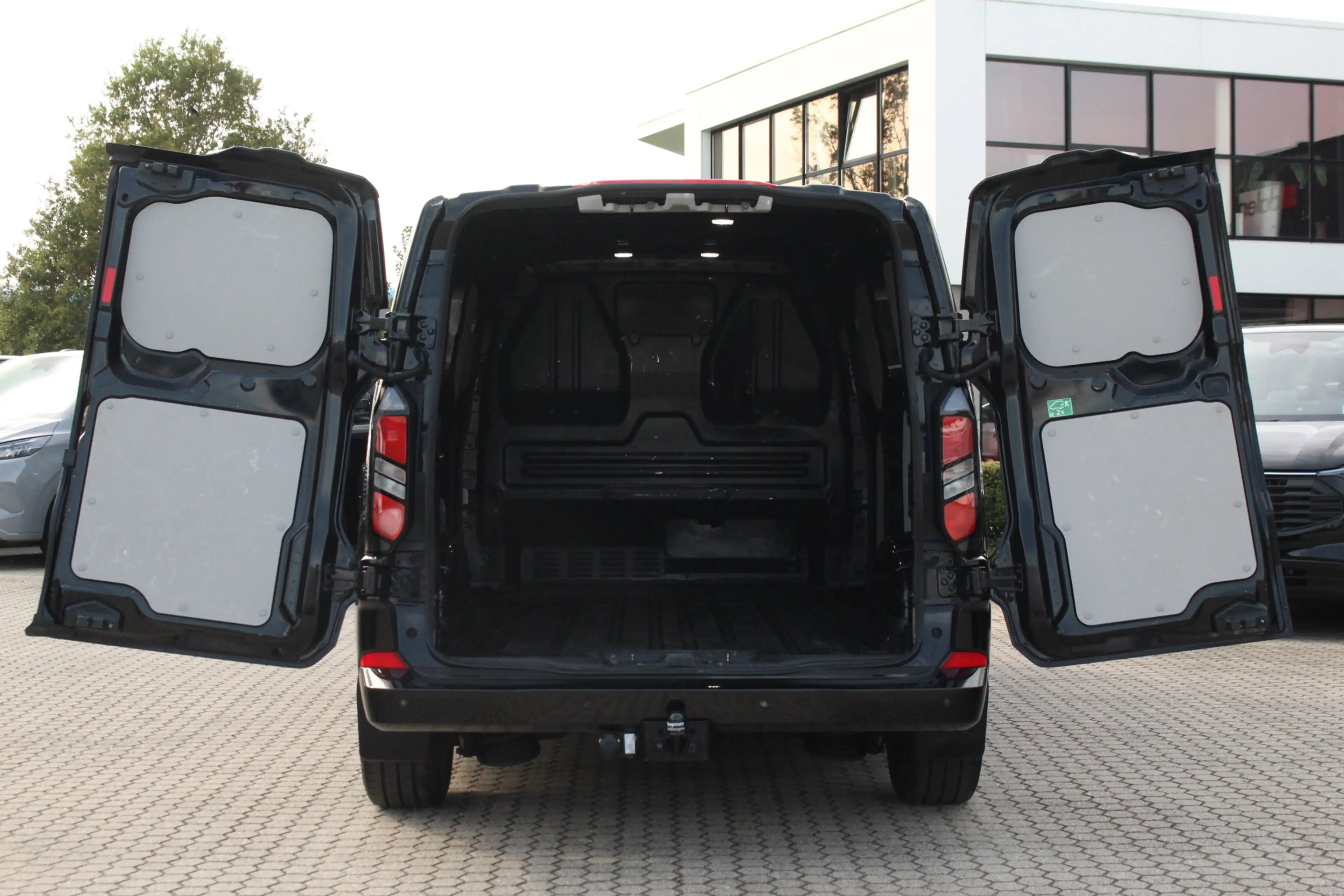 Ford Transit Custom 320 2.0TDCI 170pk L2H1 Limited | Automaat | L+R Zi — photo 8