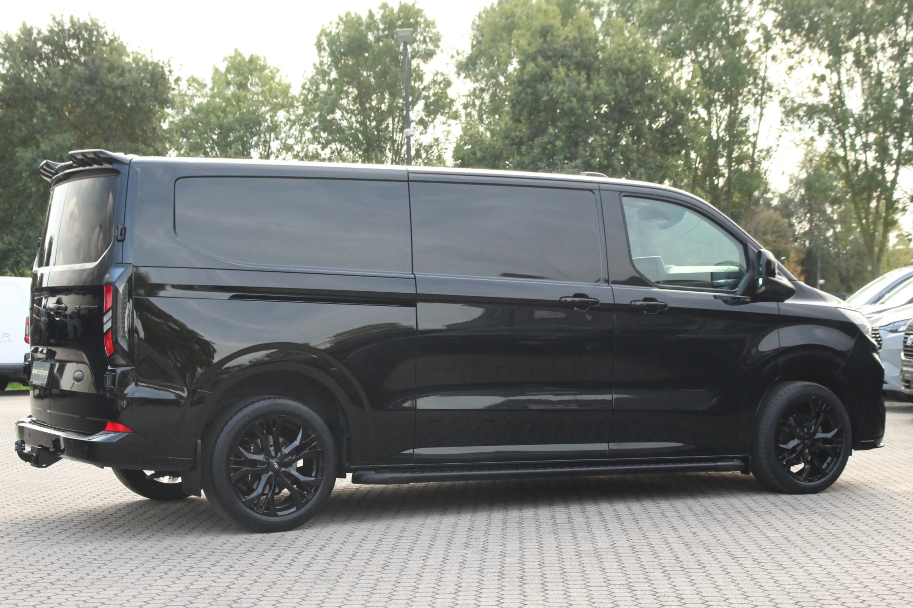 Ford Transit Custom 320 2.0TDCI 170pk L2H1 Limited | Automaat | L+R Zi — photo 5