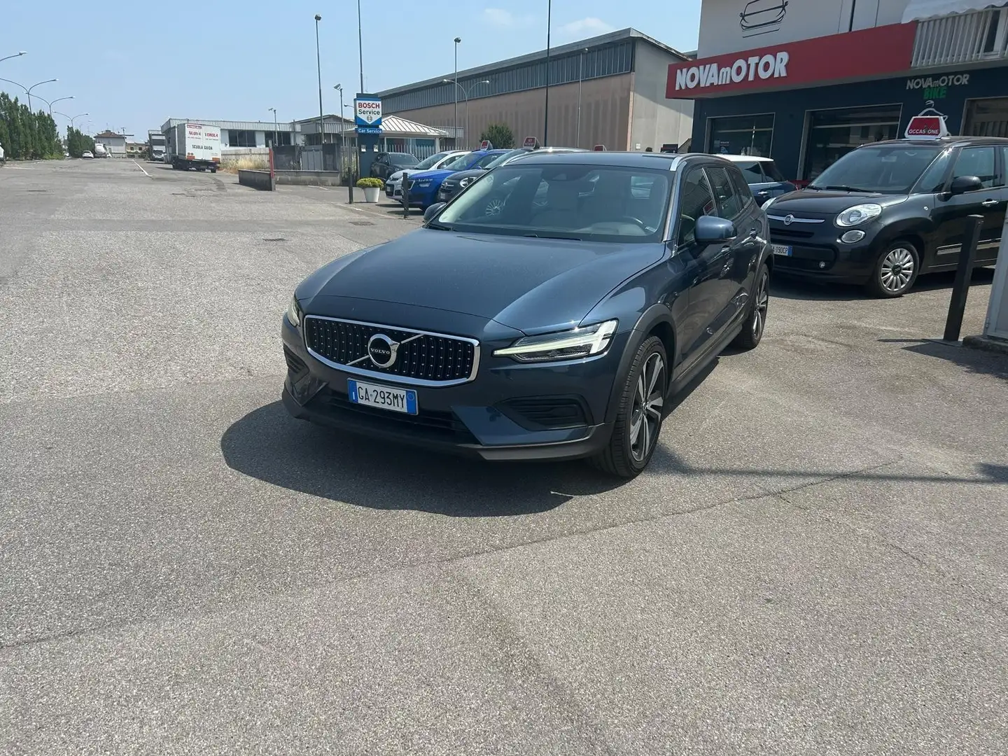 Volvo V60 Cross Country V60 Cross Country 2.0 d4 Pro awd geartronic Bleu - 1