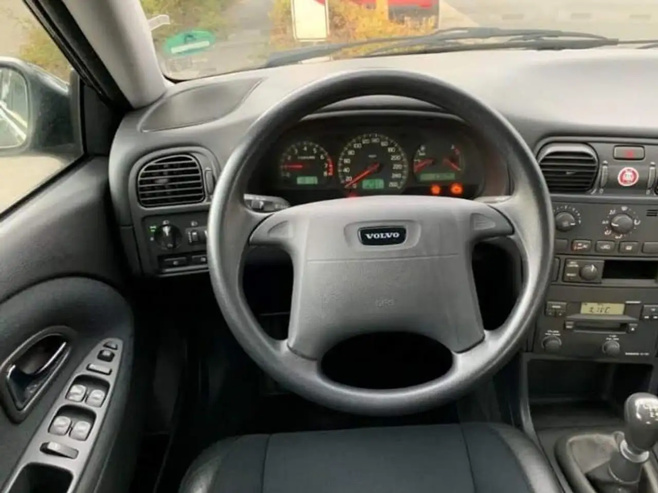 Volvo V40 1.6, foto 4