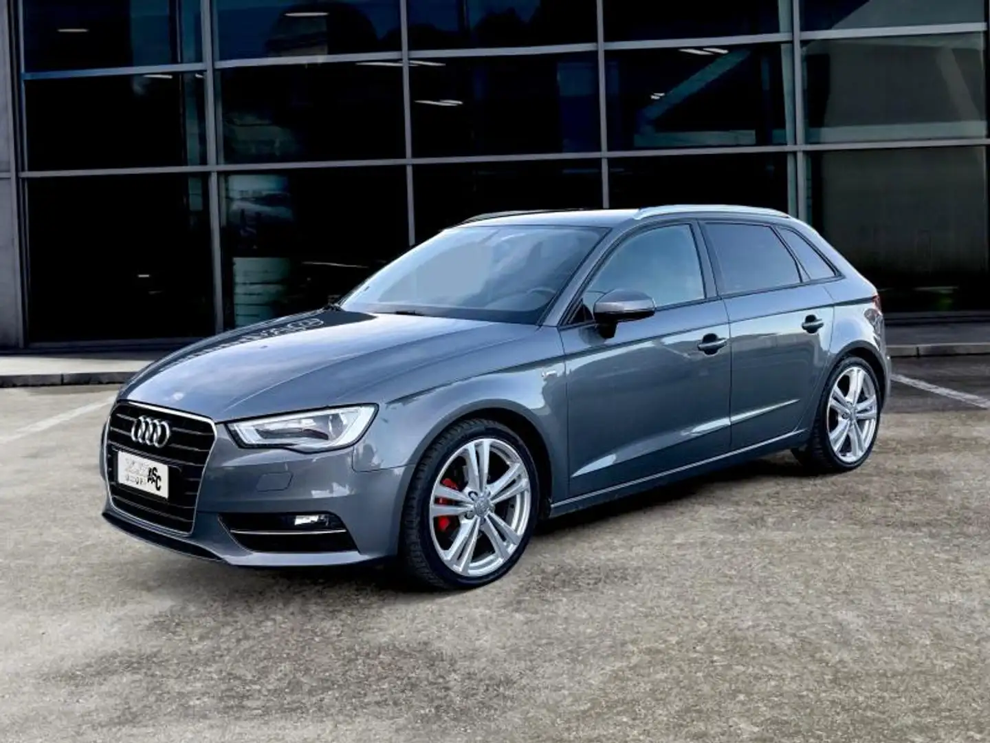 Audi A3 2.0 tdi 150 CV SLINE Grigio - 1