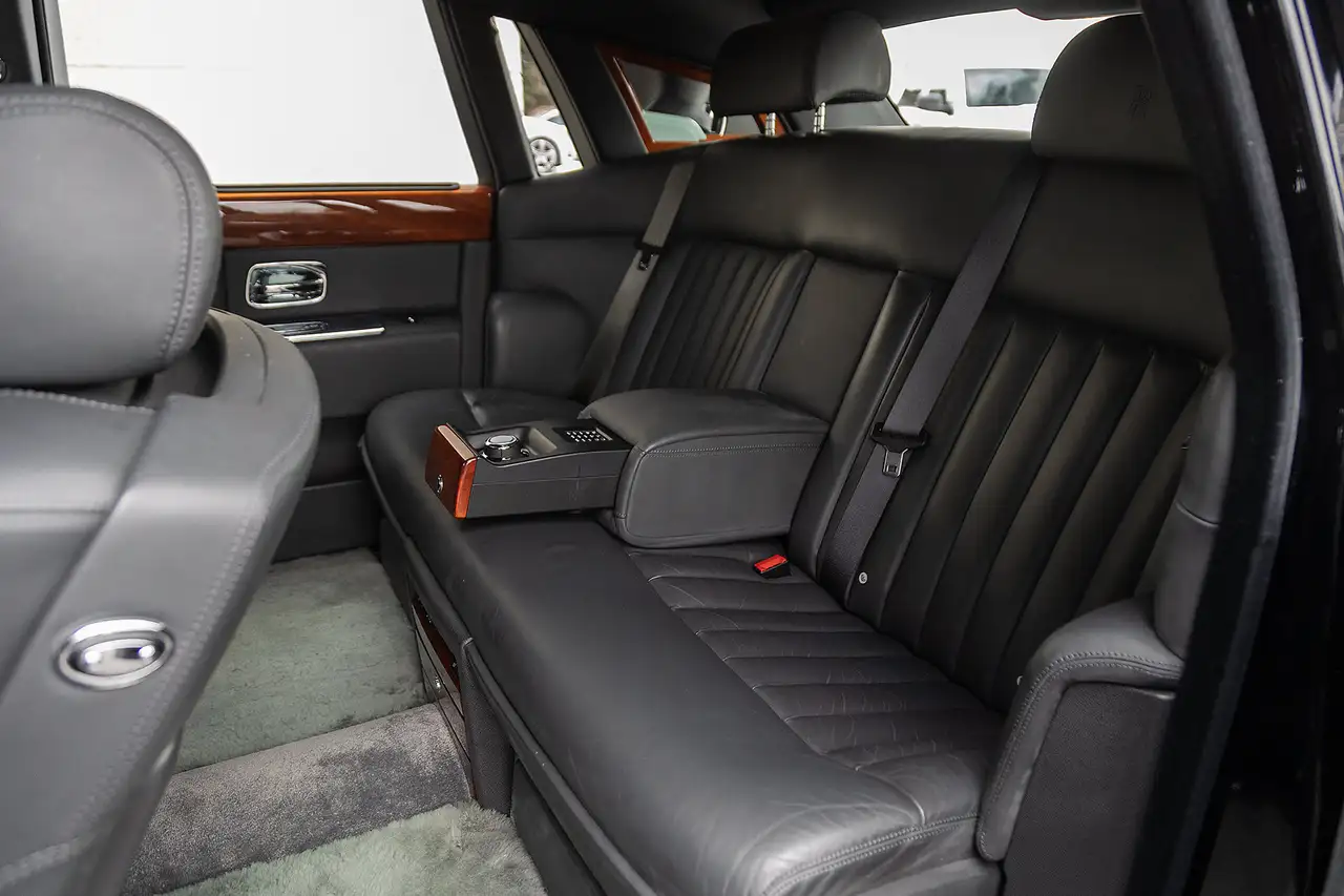 Rolls-Royce Phantom photo Rolls-Royce Phantom