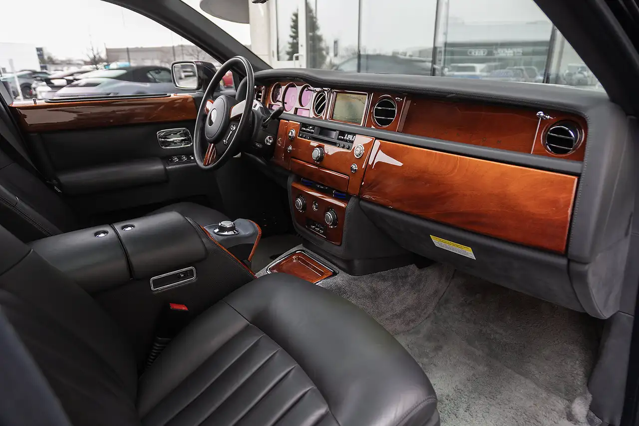 Rolls-Royce Phantom photo Rolls-Royce Phantom