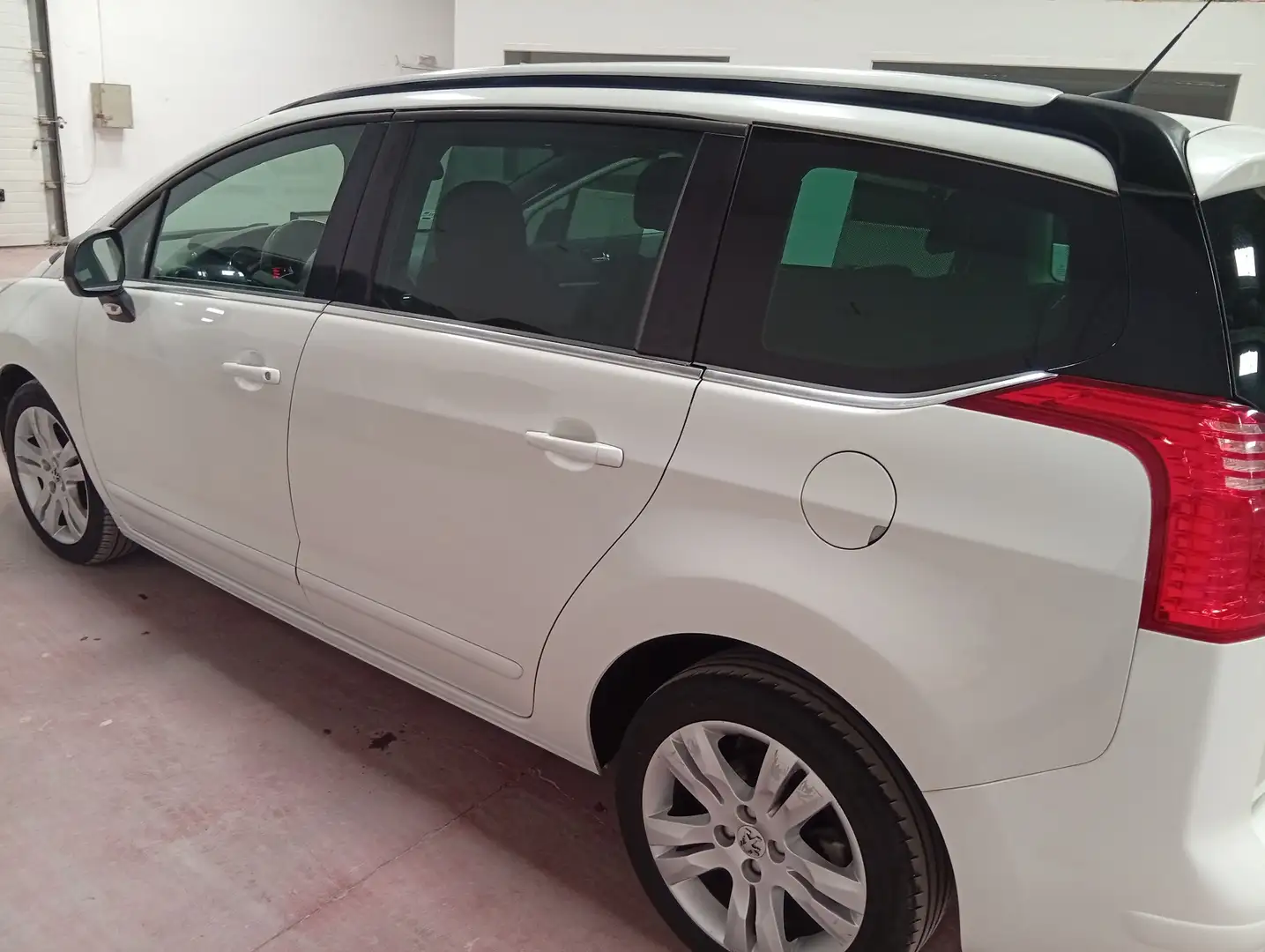 Peugeot 5008 2.0HDI FAP Active - 2