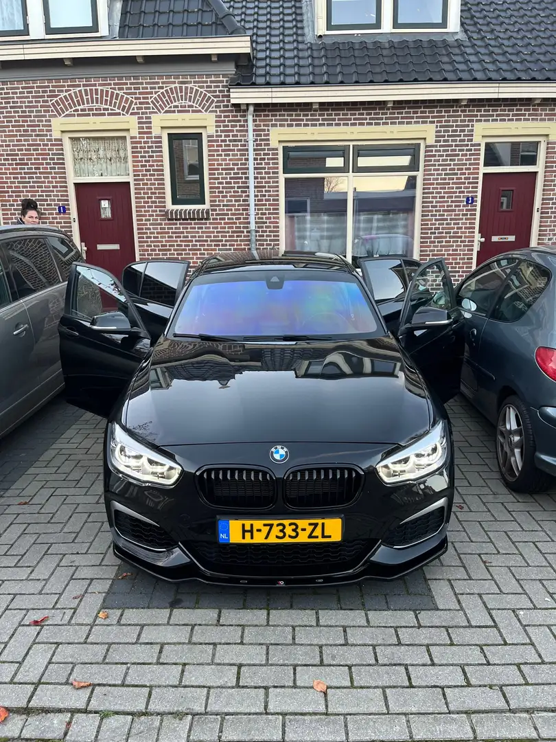 BMW 118 118i Aut. M Sport Zwart - 1