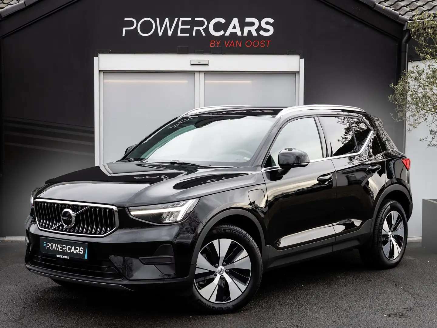 Volvo XC40 T4 Plug-in | Core | Nieuw! | Camera | Schwarz - 1