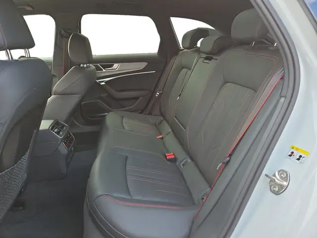Audi A6 view 10