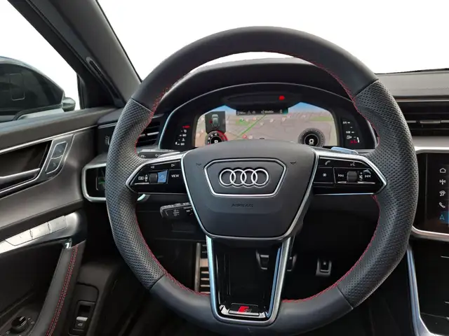 Audi A6 view 13