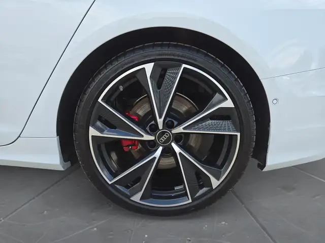 Audi A6 view 15