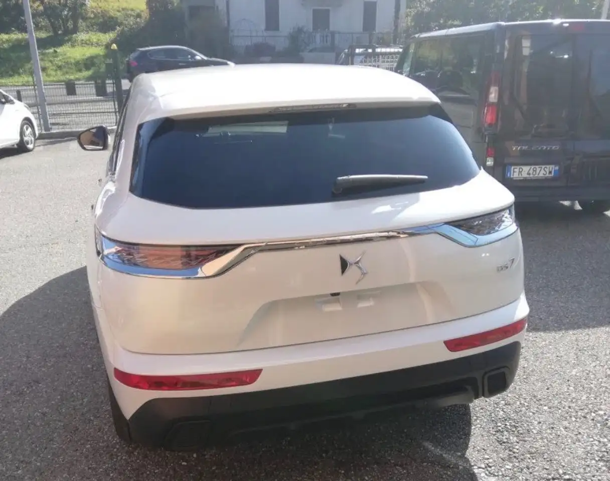 DS Automobiles DS 7 Crossback 2021