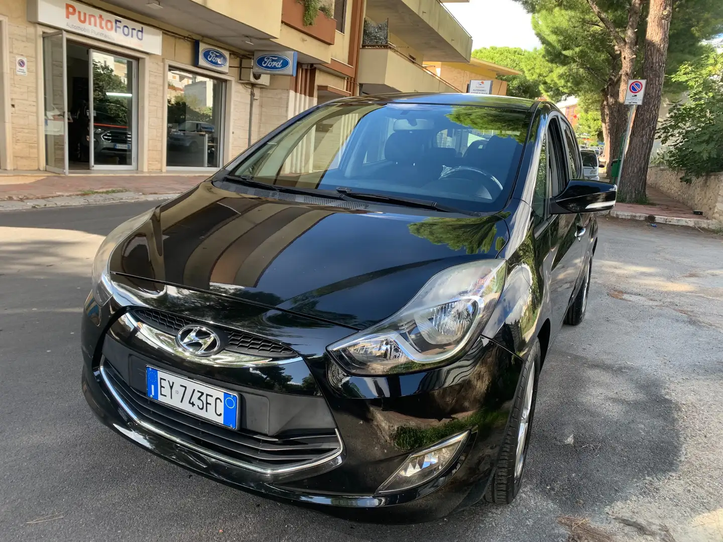 Hyundai iX20 ix20 1.4 crdi Comfort 90cv Schwarz - 1