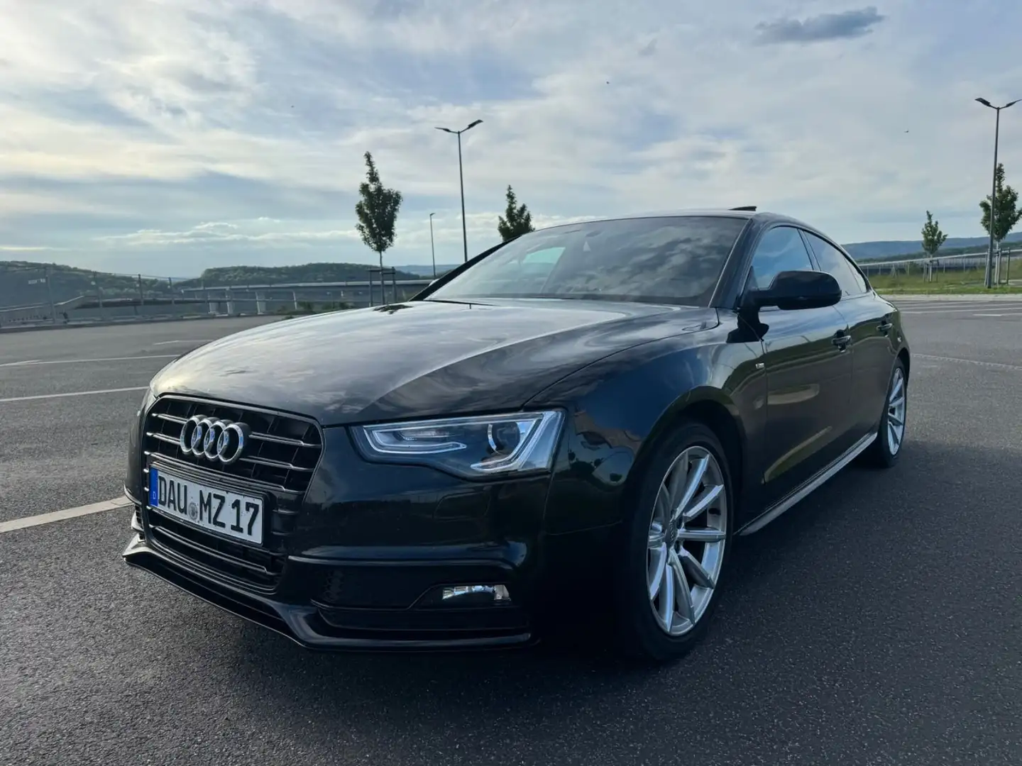 Audi A5 A5 1.8 TFSI Sportback Schwarz - 1