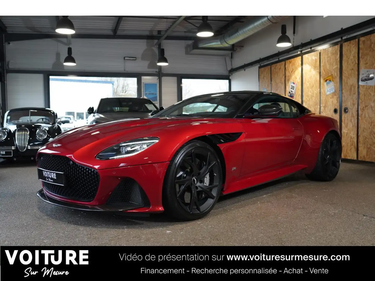 Aston Martin DBS Superleggera V12 5.2 Biturbo 725 cv Rojo - 1