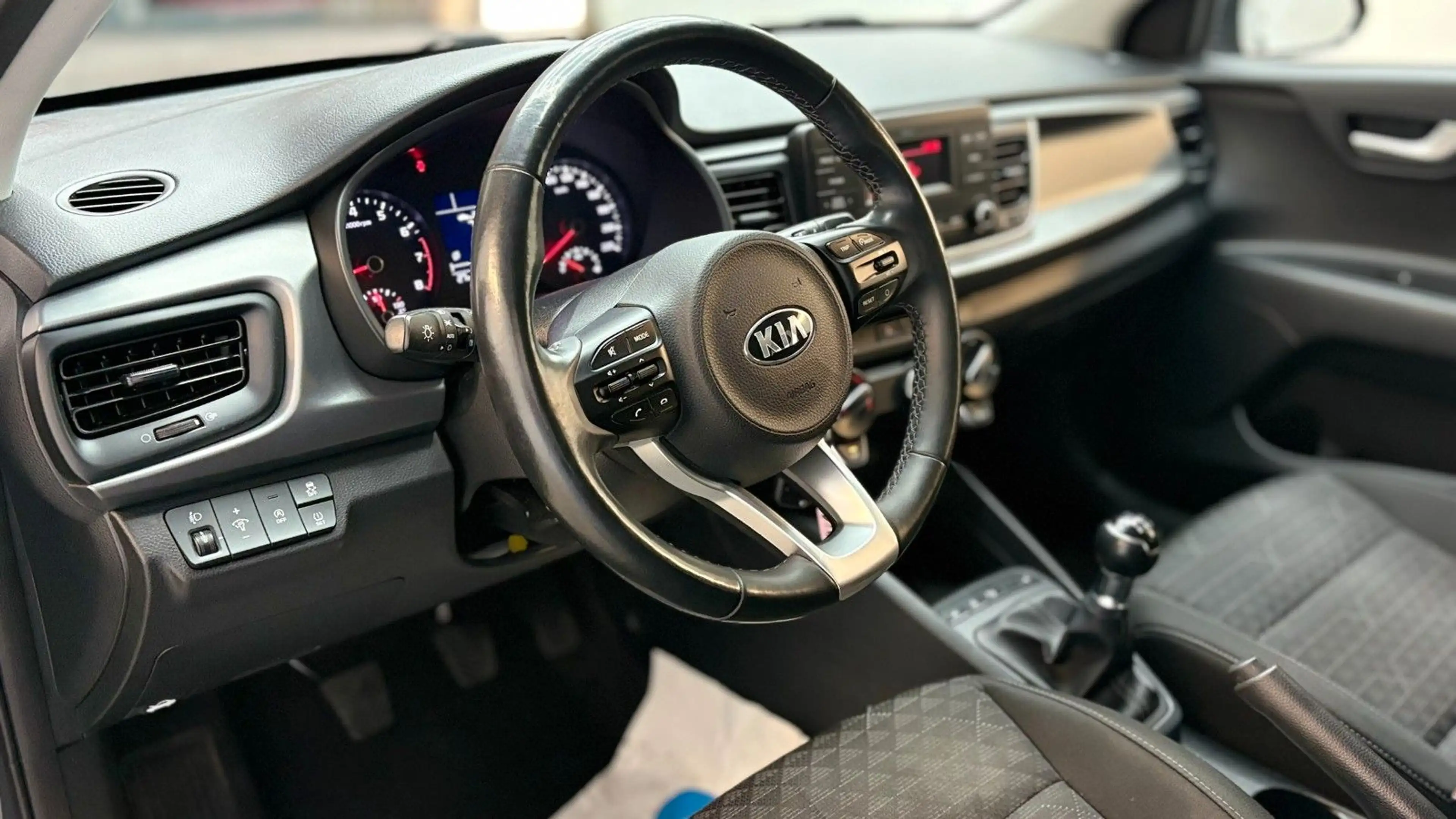 Kia Rio Edition 7 — photo 6