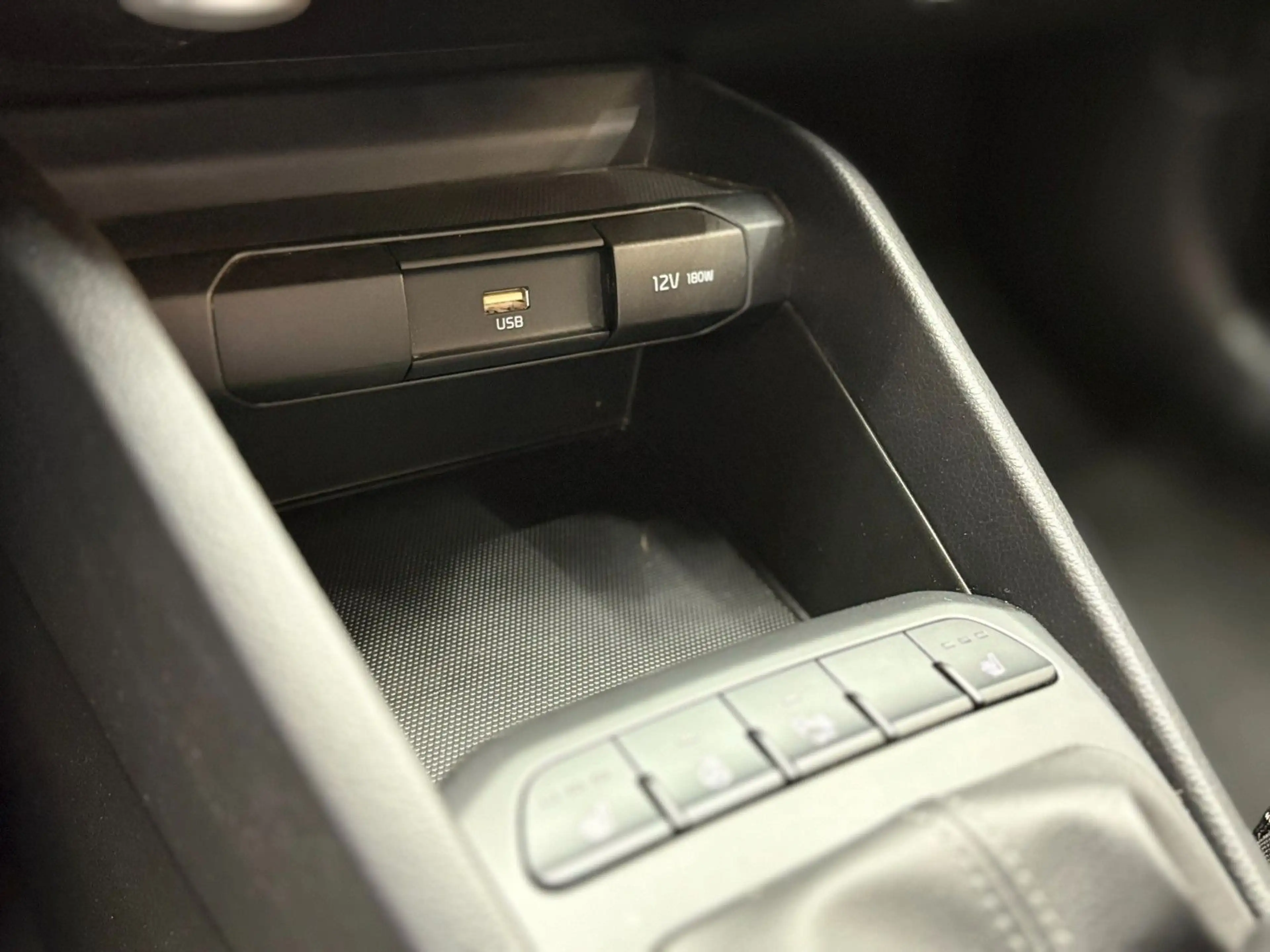 Kia Rio Edition 7 — photo 12