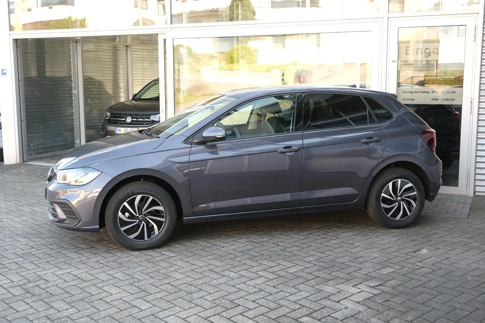 Volkswagen Polo 1.0 TSI DSG Life Alu Kamera Climatronic App-Con... Gris - 2