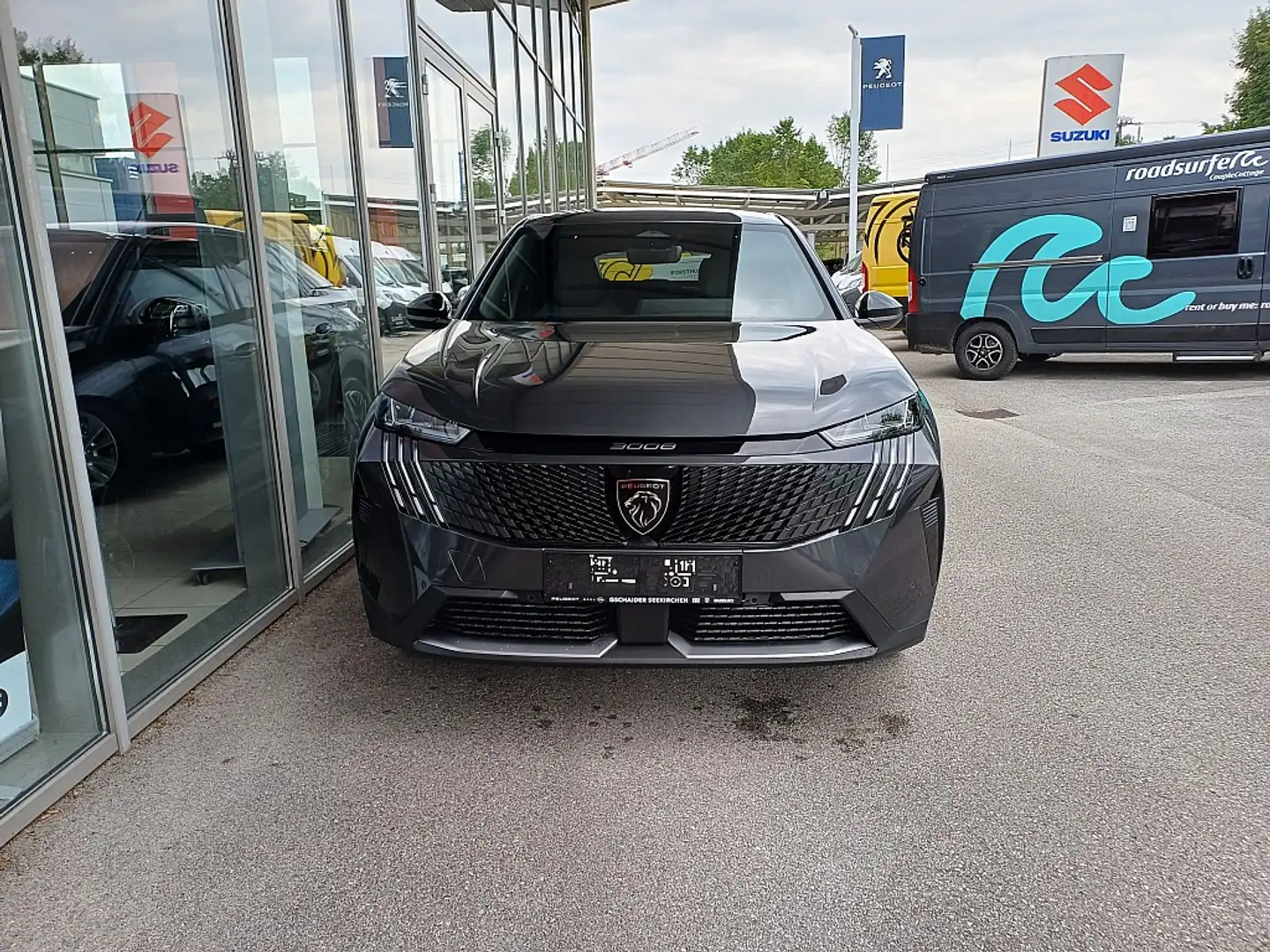 Peugeot 3008 Hybrid 145 e-DCS6 Allure Grijs - 2