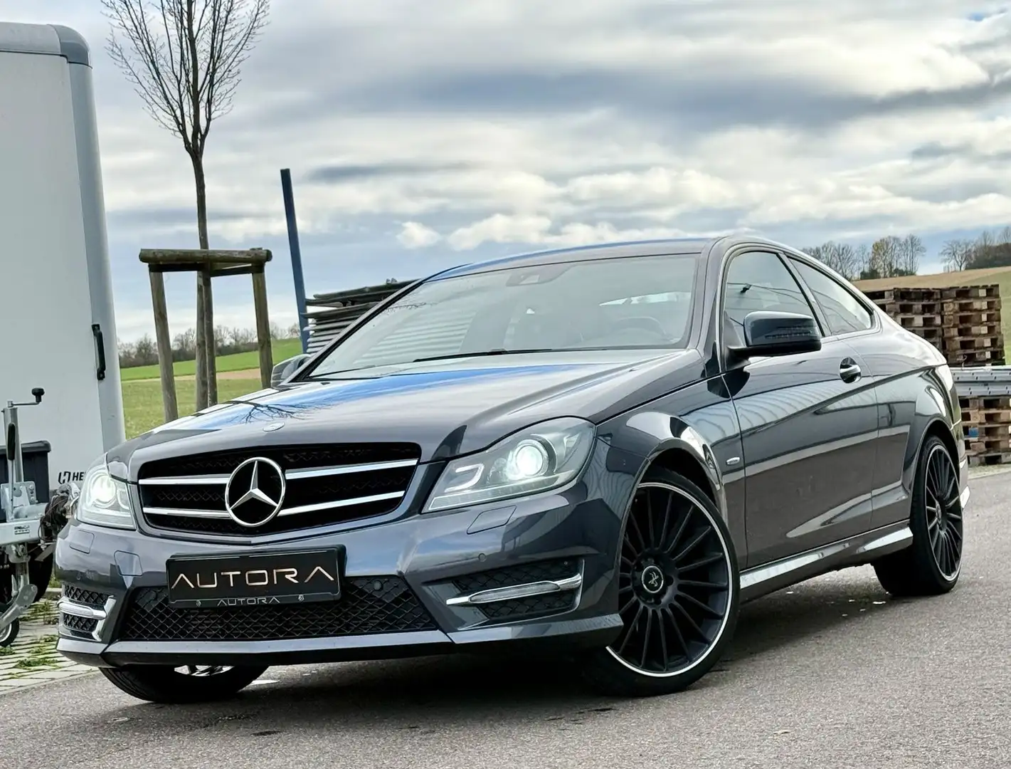 Mercedes-Benz C 250 CDI Coupe AMG Edition C |SHZ|KLIMA|ILS| Gris - 1