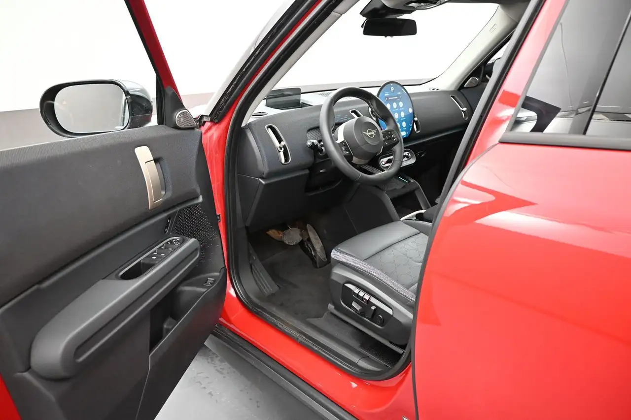 MINI Countryman photo MINI Countryman
