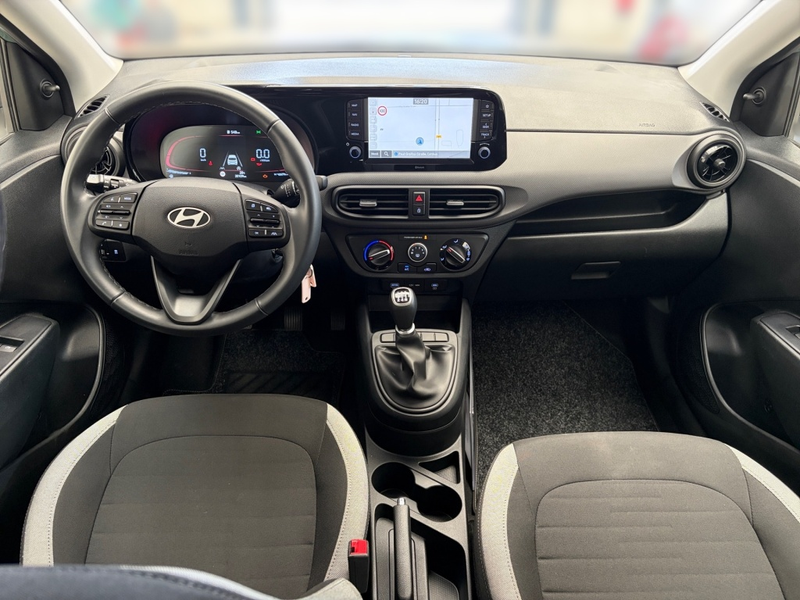 Hyundai i10 1.0 Select Facelift Fernlichtass. Kam. Navi — photo 11