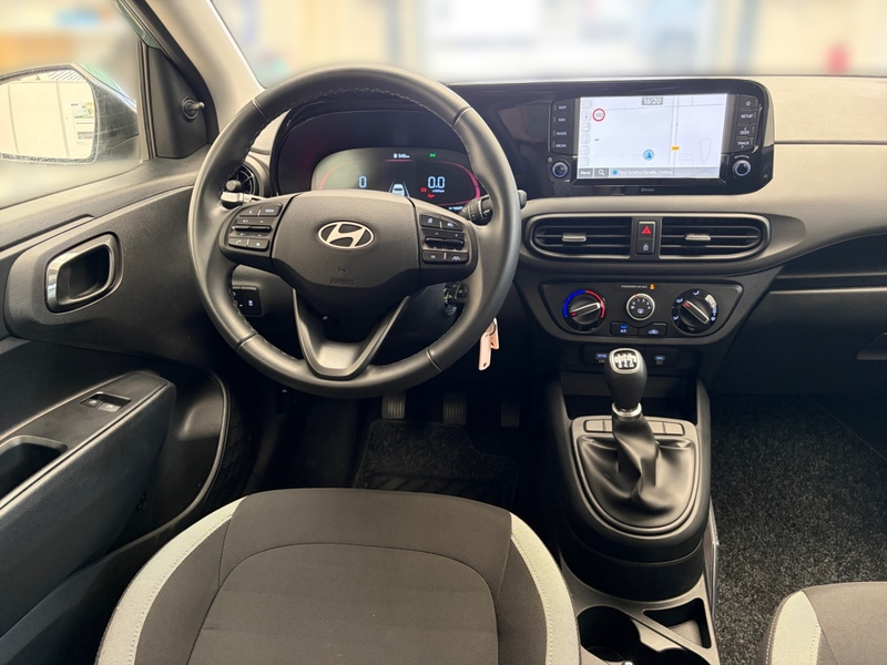 Hyundai i10 1.0 Select Facelift Fernlichtass. Kam. Navi — photo 10