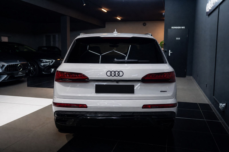 Audi Q7 50 TDI competition plus*AHK*HU*B&O*PANO*VOLL — photo 4