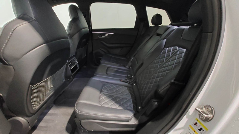 Audi Q7 50 TDI competition plus*AHK*HU*B&O*PANO*VOLL — photo 10