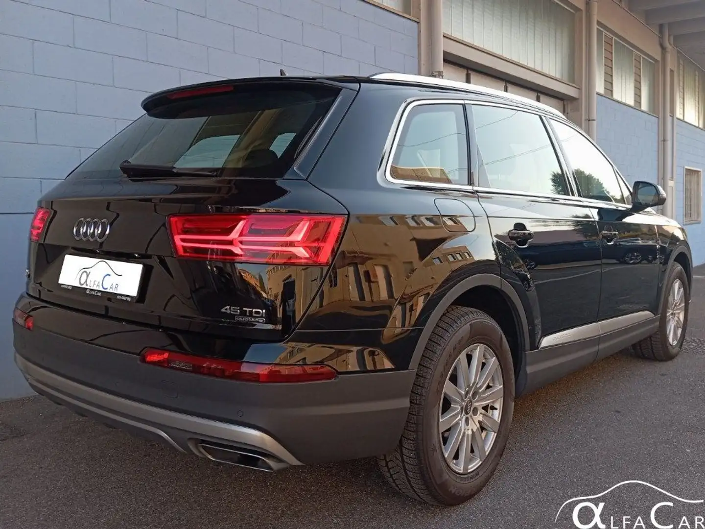 Audi Q7 45 TDI MHEV quattro tiptronic Zwart - 2