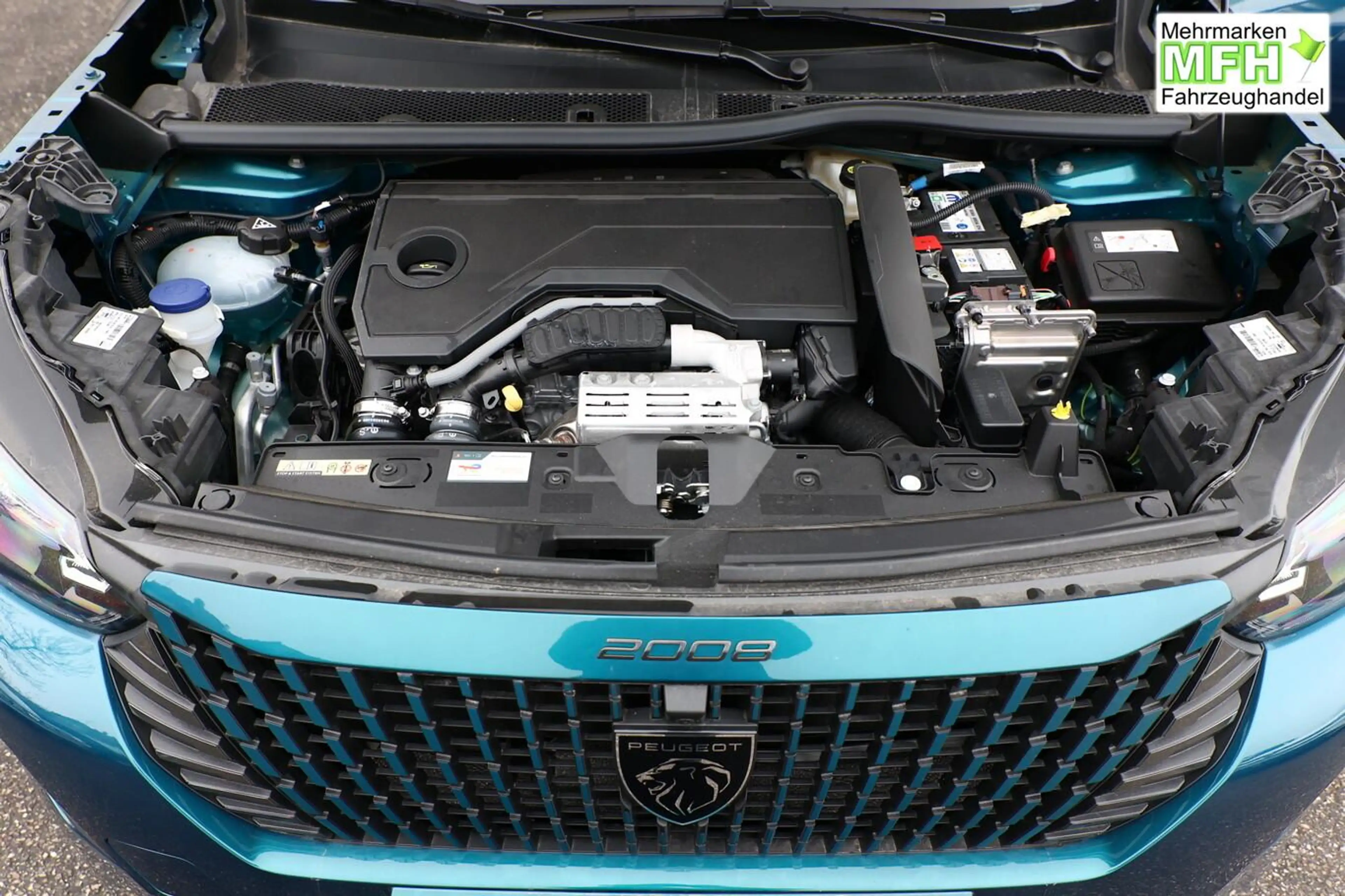 Peugeot 2008 Allure Hybrid Nav Keyl ACC 360° AWR SHZ BT 100 ... — photo 10