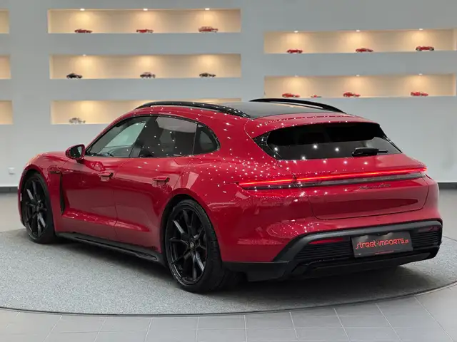 Porsche Taycan GTS Sport Turismo *Kaminrot*Porsche-Approved 05/27 Ansicht 3