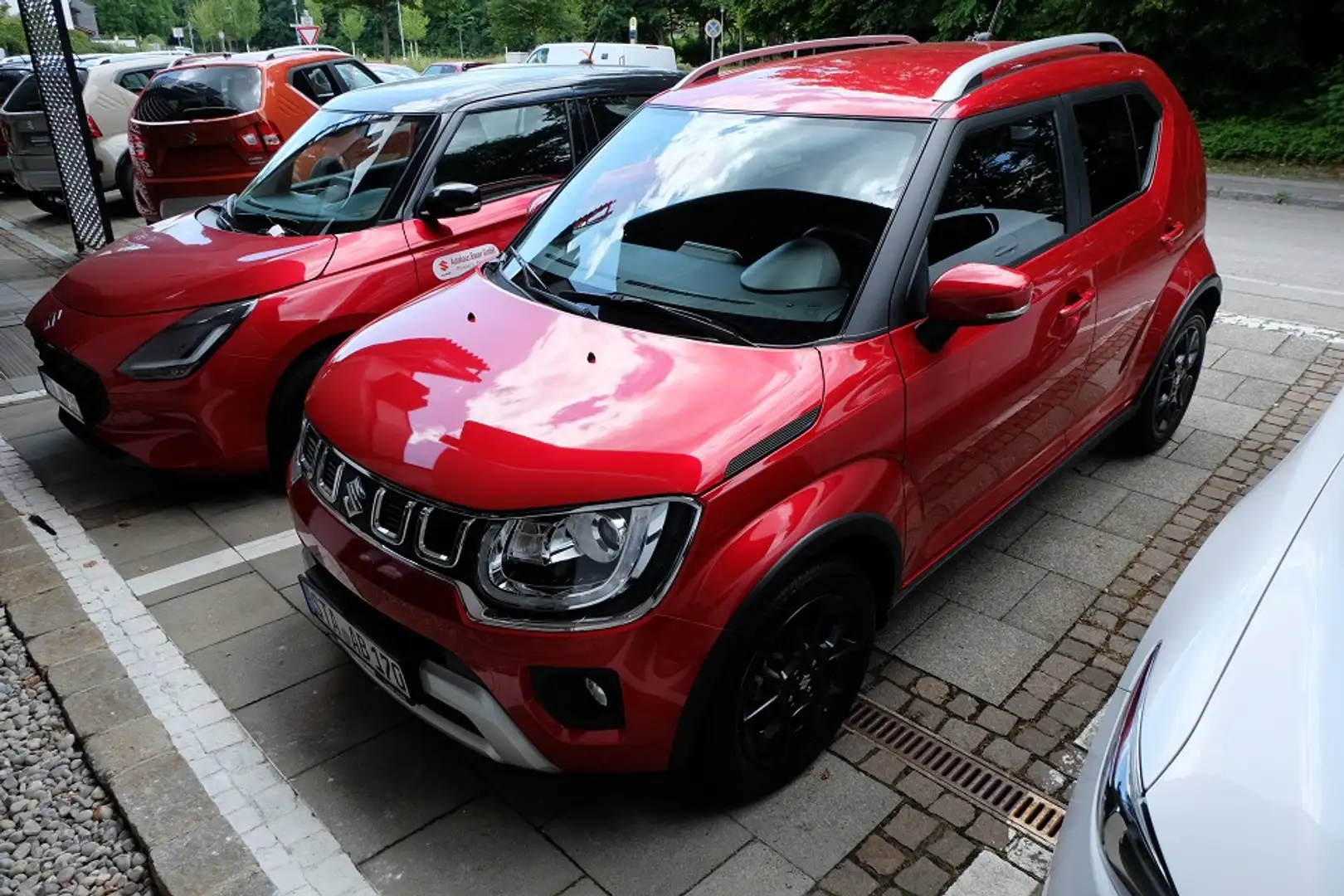 Suzuki Ignis 1.2 5D M/T COMFORT+ HYBRID SOFORT Rood - 2