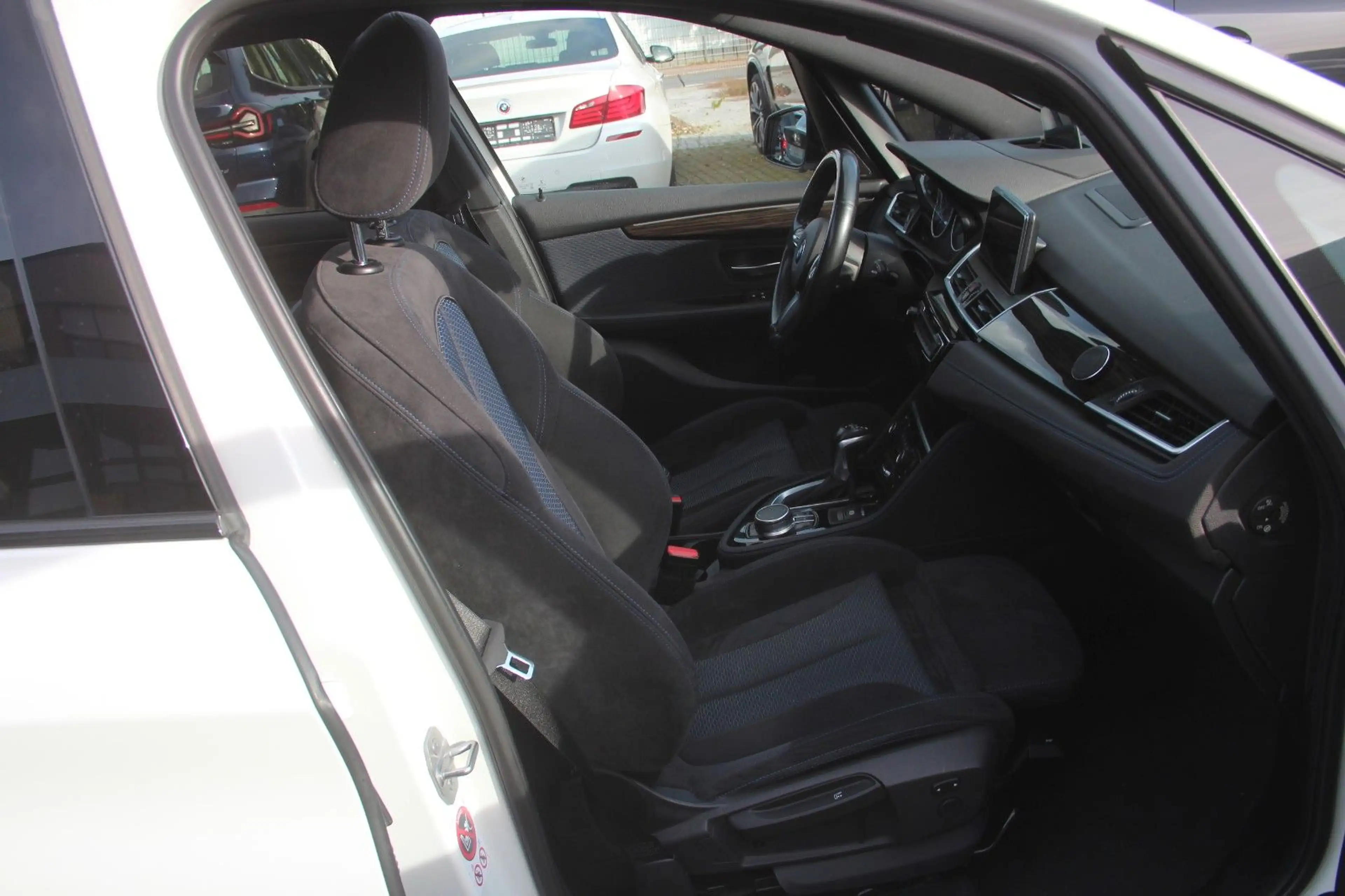 BMW 225 225 i Active Tourer xDrive M Sport, Pano, ACC — photo 13