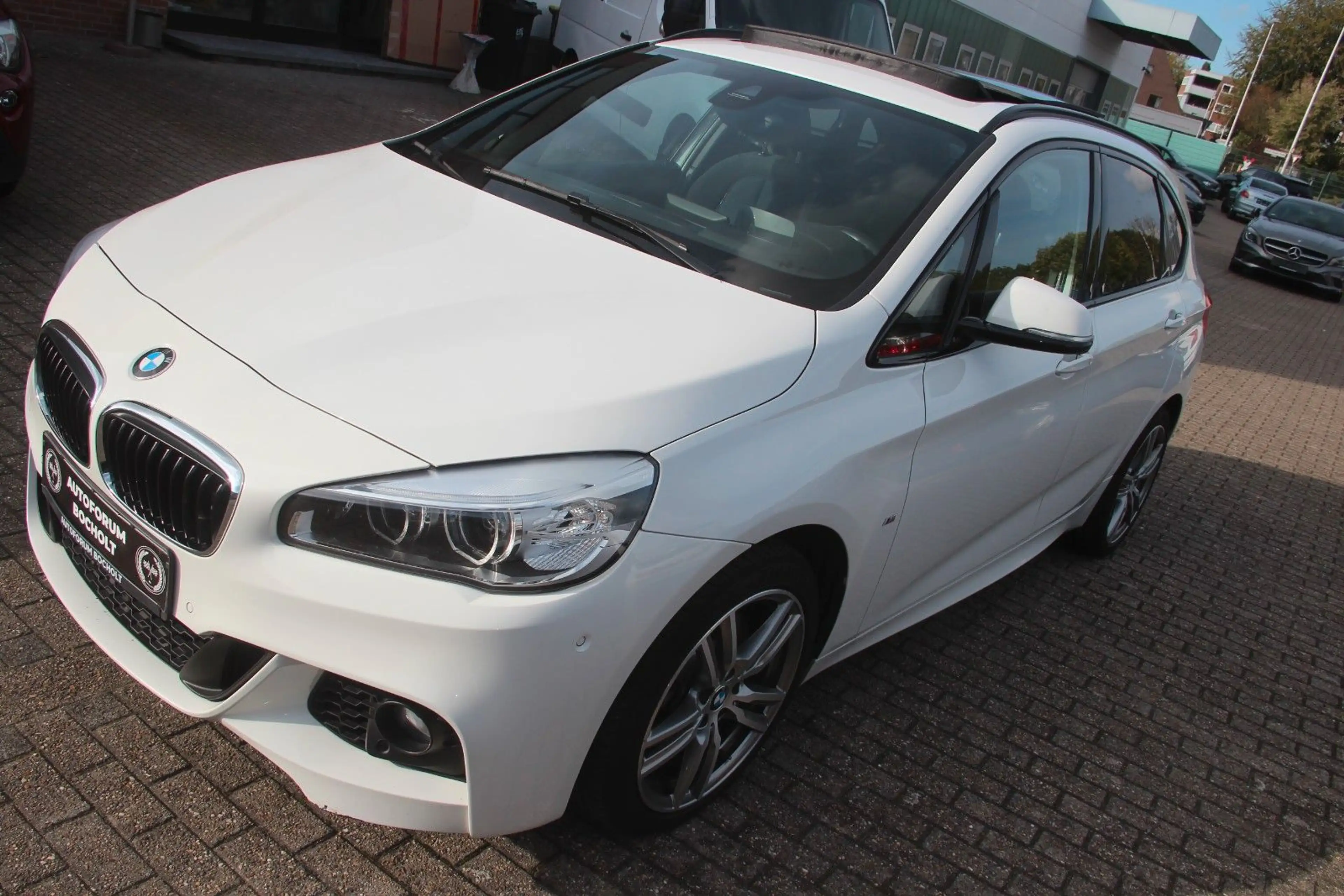 BMW 225 225 i Active Tourer xDrive M Sport, Pano, ACC — photo 8