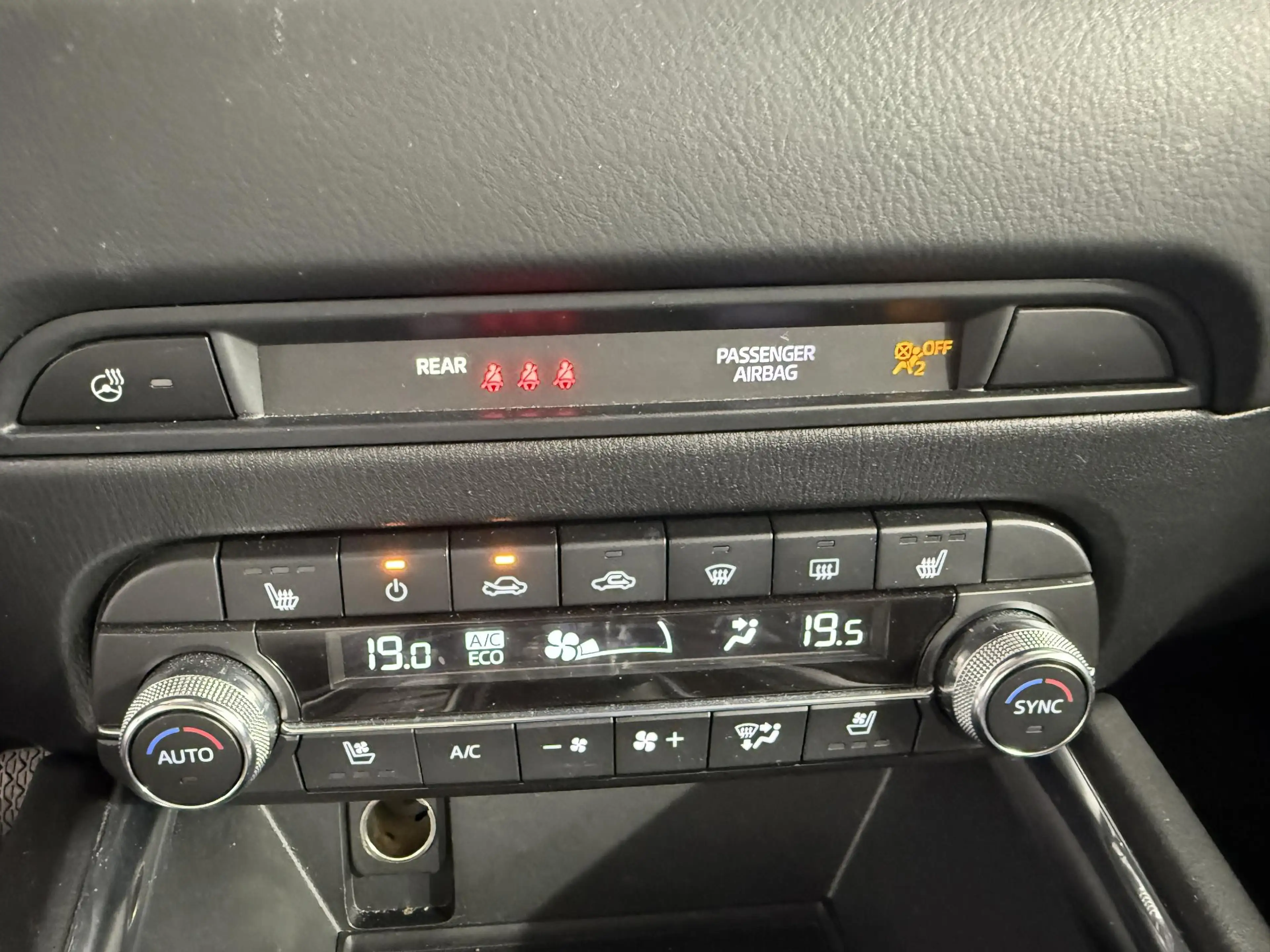 Mazda CX-5 2.0 SkyActiv-G 165 Luxury / Voll. historie / Leder — photo 13