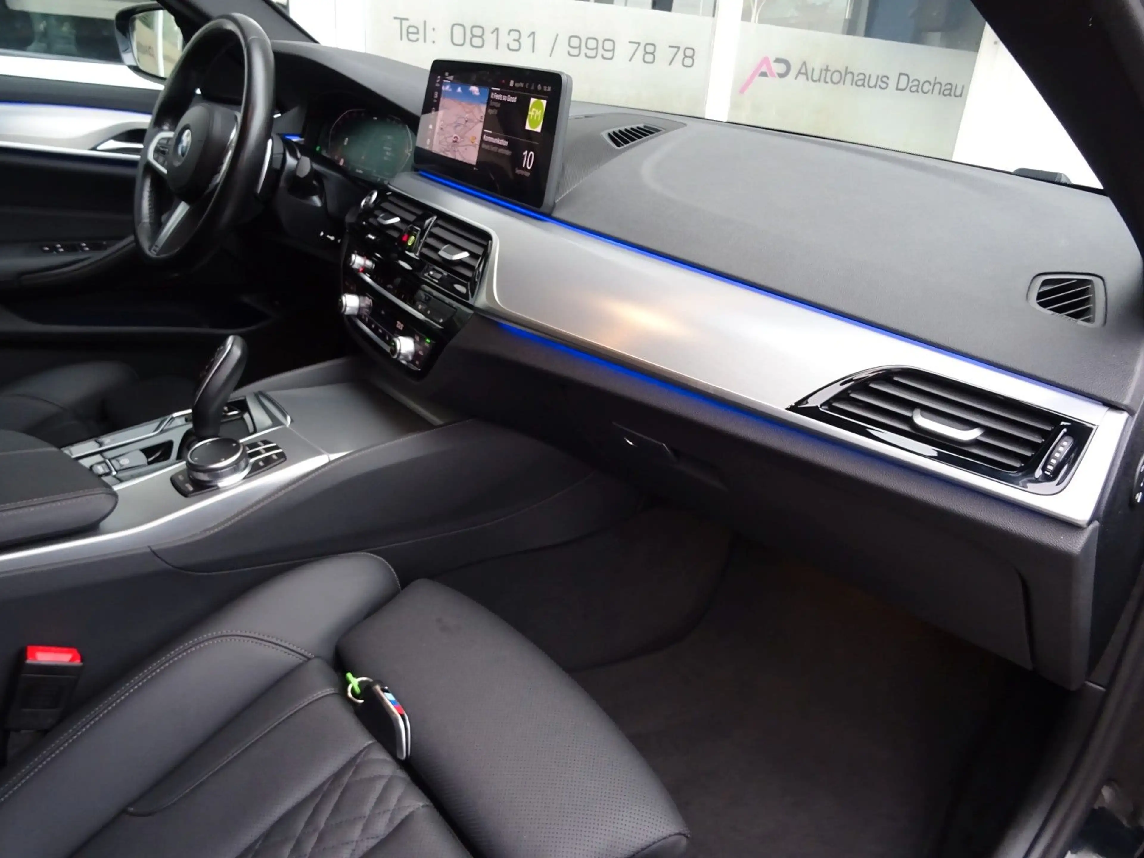 BMW 530 i xDrive Touring M-Sport Driv.A.19"Alu Kamera — photo 14